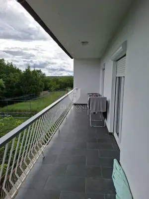Kuća u Labinu, 8000 m² okućnice i mirno okruženje - 14