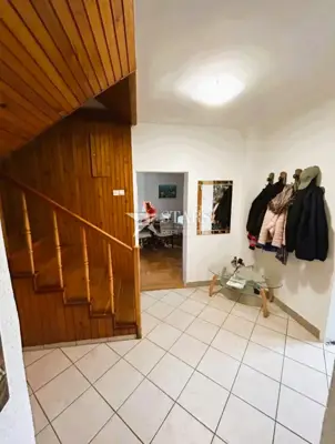 Haus 420 m², Tuk - ruhige Umgebung und Gartenfläche - 9