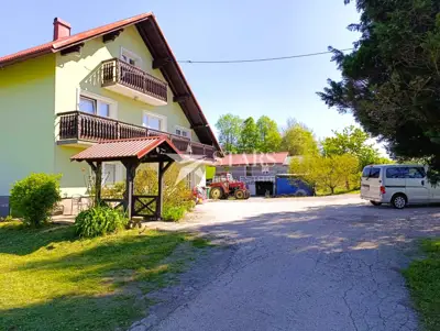 Haus 420 m², Tuk - ruhige Umgebung und Gartenfläche - 2