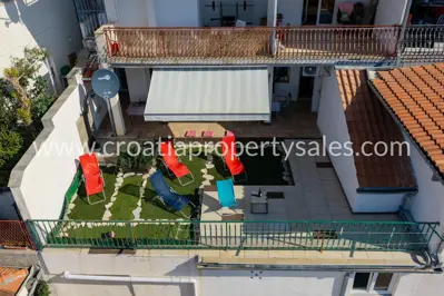 Stan, Omiš, 80 m², 2-soban, 250 000 € - 2
