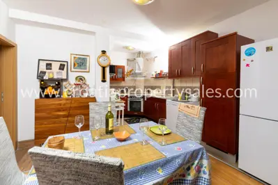 Stan, Omiš, 80 m², 2-soban, 250 000 € - 8