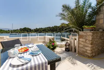 Luksuzno namješteni stanovi uz more na Korčuli – rijetka prilika - 5