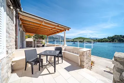 Luksuzno namješteni stanovi uz more na Korčuli – rijetka prilika - 3