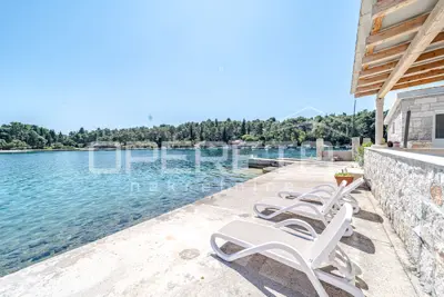 Luksuzno namješteni stanovi uz more na Korčuli – rijetka prilika - 21