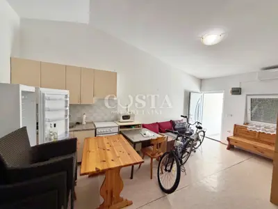 Erdgeschosshaus 155 m², Vir - 2 Apartments und privater Parkplatz - 5