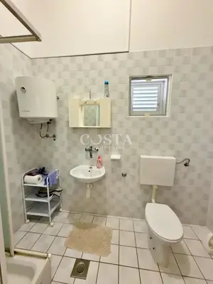 Erdgeschosshaus 155 m², Vir - 2 Apartments und privater Parkplatz - 9