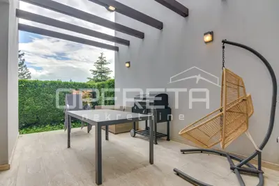 Kuća 220 m², Mlinovi - novogradnja u mirnoj ulici - 6