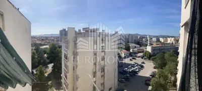 Stan u Zadru, Bulevar, 2 spavaće sobe i loggia