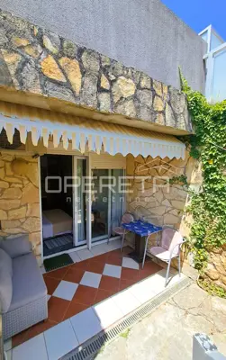 Top-Investition in Dalmatien: 4 Apartments + Hof + Projekt - 50 m vom Meer - 3