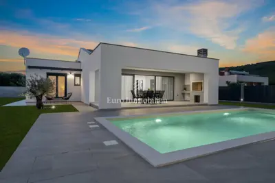 House for sale in Labin, 127,8 m²