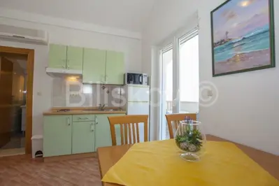 Apartmentgebäude 908 m², Drvenik, 80 m vom Meer und vom Strand entfernt - 6