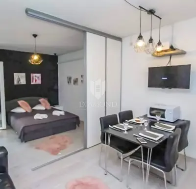 Wohnung 47 m², Rovinj - in der Nähe des Zentrums und des kulturellen Erbes