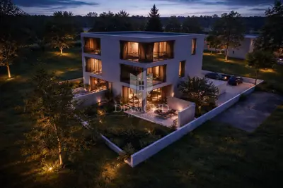Novigrad, novogradnja, opremljem stan s bazenom! - 4