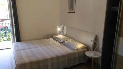 Kuća s 3 stana u blizini centra grada i plaža - 9