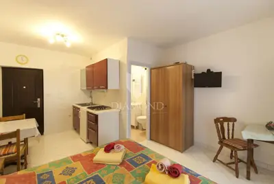 Kuća s 3 stana u blizini centra grada i plaža - 2