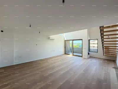 Zweistöckige Wohnung im Zentrum von Poreč