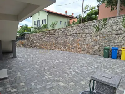 Freistehende Immobilie, Zamet Rijeka, Grundstück 600 m² und Garten - 7