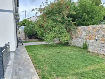 Freistehende Immobilie, Zamet Rijeka, Grundstück 600 m² und Garten - 9