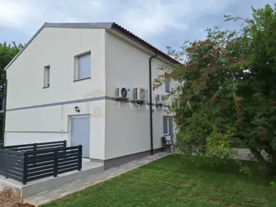 Samostojeći objekt, Zamet Rijeka, okućnica 600 m² i vrt