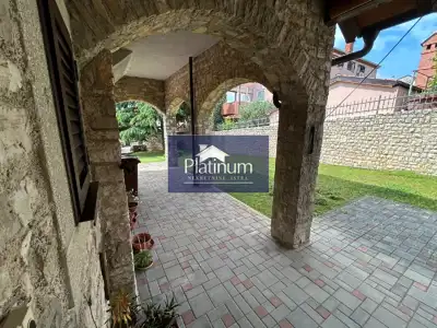 Kuća 200 m², Pula, Nova Veruda - samostojeća kamena kuća - 3