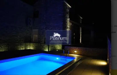 Kuća 200 m², Pula, Nova Veruda - samostojeća kamena kuća - 15