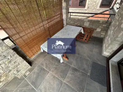 Kuća 200 m², Pula, Nova Veruda - samostojeća kamena kuća - 17