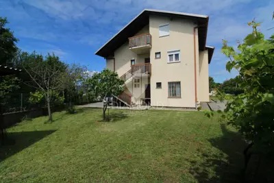 House 145 m², Marinići - quiet street and yard 498 m² - 2