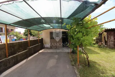 House 145 m², Marinići - quiet street and yard 498 m² - 6