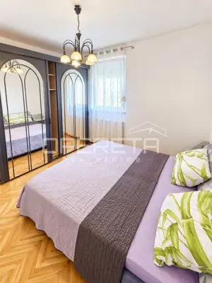 SPLIT, PAZDIGRAD – PROSTRANI TROSOBNI STAN 89 m² S GARAŽOM I POGLEDOM NA MORE - 8
