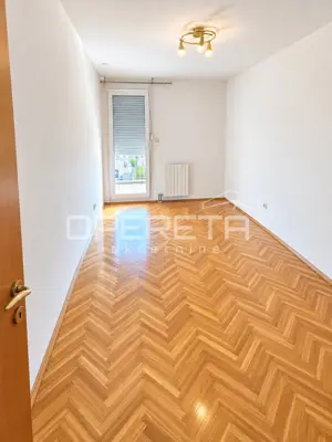 SPLIT, PAZDIGRAD – PROSTRANI TROSOBNI STAN 89 m² S GARAŽOM I POGLEDOM NA MORE - 10