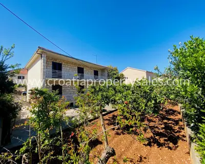 Kuća, Brač, 220 m², 690 000 € - 8