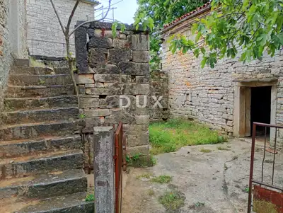 Kamena kuća 58 m², Beram - za adaptaciju i dvorište - 3