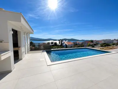 Villa 191 m², Žaborić - 150 m from the sea and panoramic views - 9