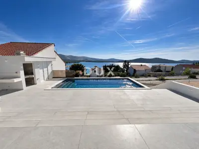 Villa 191 m², Žaborić - 150 m from the sea and panoramic views - 6