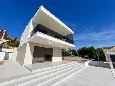 Villa 191 m², Žaborić - 150 m from the sea and panoramic views - 7