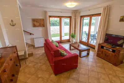 Villa 240 m², Ripenda Kras - pool and two apartments - 3