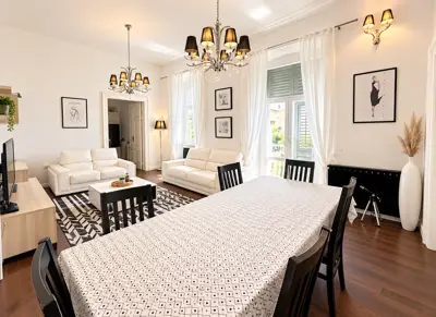 Pula - spacious apartment in an Austro-Hungarian building - 5 bedrooms, 2 ba - 2