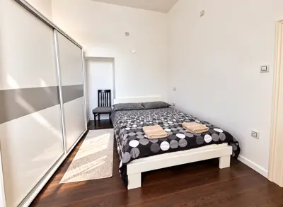 Pula - spacious apartment in an Austro-Hungarian building - 5 bedrooms, 2 ba - 20