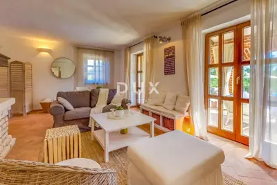 Haus zum Kauf in Višnjan, 205 m² - 6