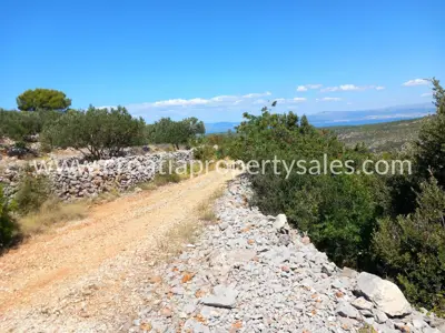 Poljoprivredno zemljište 31.602 m², Otok Brač, pogled na more - 4