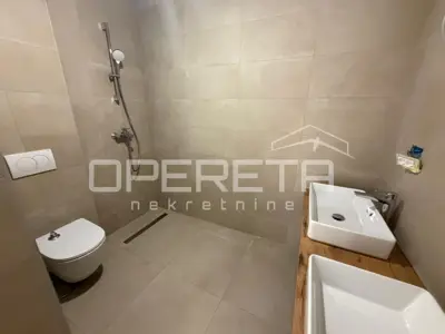 Stan 82 m², Centar - Draškovićeva, adaptiran i održavan - 8