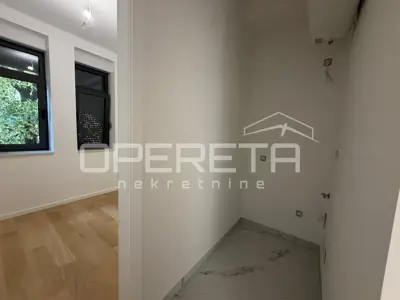 Stan 82 m², Centar - Draškovićeva, adaptiran i održavan - 10