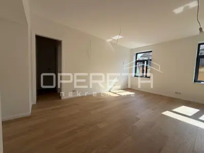Stan 82 m², Centar - Draškovićeva, adaptiran i održavan - 16