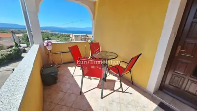 Apartmenthaus 275 m², Malinska - Meerblick