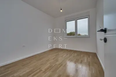 Sesvete, Useljivi penthouse s krovnom terasom - 115 m² - 8