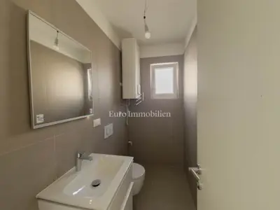 Geräumige 3-Zimmer-Wohnung mit Meerblick, Mali Lošinj - 8