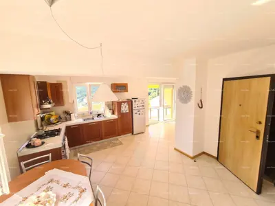 Apartman sa otvorenim pogledom na uvalu i more. - 12