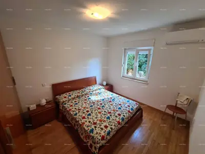 Apartman sa otvorenim pogledom na uvalu i more. - 10