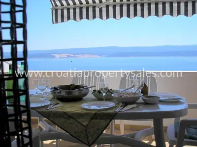 Haus 475 m², Omiš - 200 m vom Meer und Panoramablick