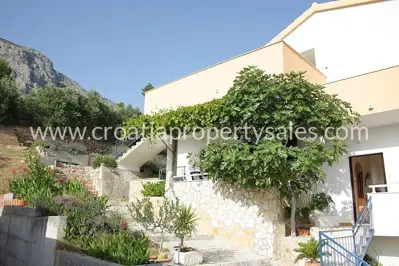 Kuća 475 m², Omiš - 200 m od mora i panoramski pogled - 3